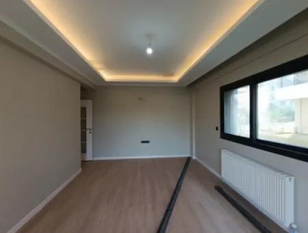 2 1 Brand New Apartment With Separate Kitchen In A Complex With Garden, Pool And Security In Seferihisar Camikebir Neighborhood!