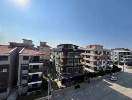 Seferihisar Camiikebir District, Gözsüzler District, Corner Location, Pool Complex In A Brand New 2 1 Apartment!