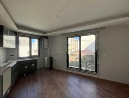 Apartment For Rent In The Center Of Seferihisar, Corner Location, Brand New 1 1