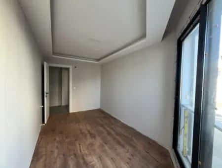 Apartment For Rent In The Center Of Seferihisar, Corner Location, Brand New 1 1