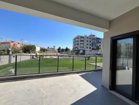 Brand New 3 1 Apartment In A Complex With Pool In Seferihisar | 140 M² | En-Suite Bathroom | Separate Kitchen | Terrace With View | Large Landscaping Areas | Spacious Living