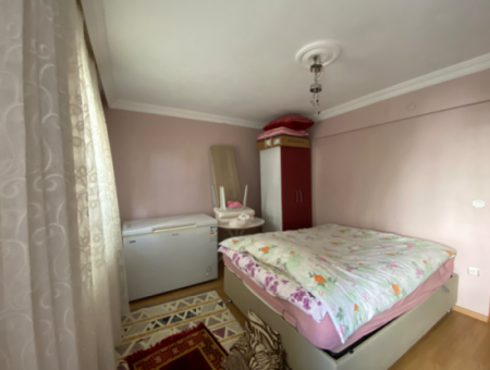 Seferihisar Çolakibrahim Bey Mah. Detached Villa For Sale With Large Garden