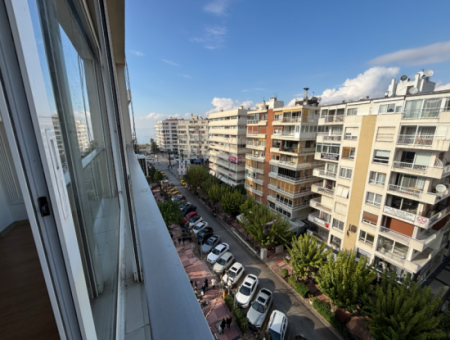 A Great Option For Business And Life, In The Prestigious Location Of Alsancak Mustafa Enver Bey Street!