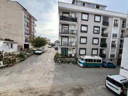 2 1 Spacious And Comfortable Apartment In Seferihisar Hidirlik District!