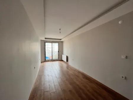 Spacious And Modern 3 In 1 Apartment In A Brand New Building - In The Colakibrahimbey Neighborhood Of Seferihisar