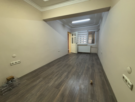 Prestigious Address For Rent In Alsancak! Opportunity Near The Martyrs Of Cyprus 24/7 Open Rental Shop!