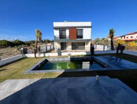 Seferihisar Akarcada - Fully Detached Luxury Villa With Pool, 100 Meters From The Sea