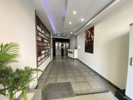 Prestigious Location In Alsancak! Furnished And Cost-Free Office Chance!