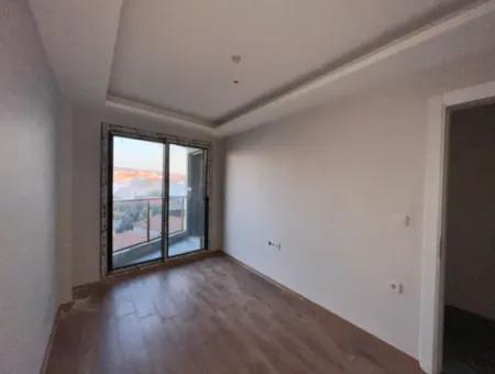 Brand New Apartment In Seferihisar Çolakibrahimbey Neighborhood, Close To The Center Of The Bazaar!