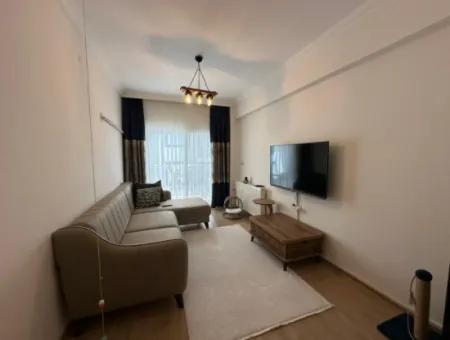 Luxurious And Comfortable Apartment In Seferihisar Central Hidirlik Neighborhood!