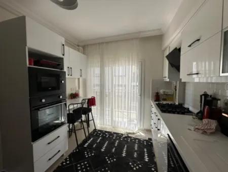 Luxurious And Comfortable Apartment In Seferihisar Central Hidirlik Neighborhood!