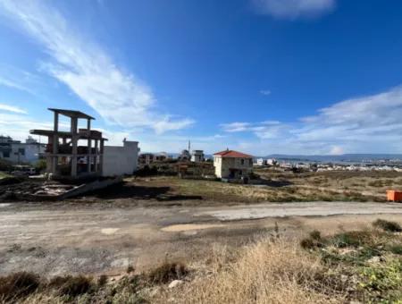 Close To The Sea In Seferihisar Akarca Tepecik, /40 Zoned 260 M² Land!