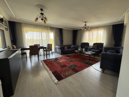 In The Heart Of Alsancak, With A Fair Façade, Carefully Renovated, Modern And Furnished, 3 1 Apartment For Sale Awaits You!