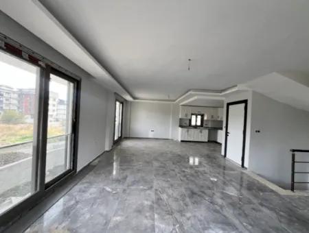 Corner Parcel 4 2 Luxury Villa In Seferihisar Gözsüzler!