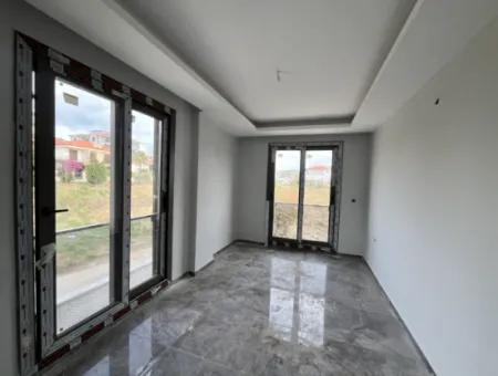 Corner Parcel 4 2 Luxury Villa In Seferihisar Gözsüzler!