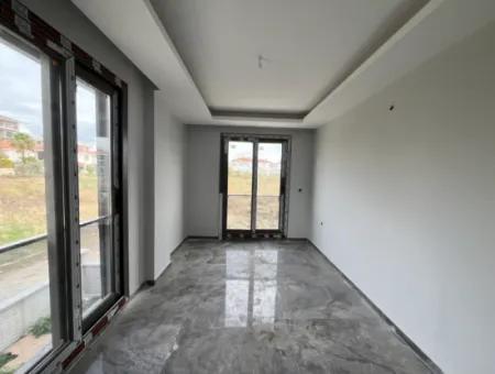 Corner Parcel 4 2 Luxury Villa In Seferihisar Gözsüzler!