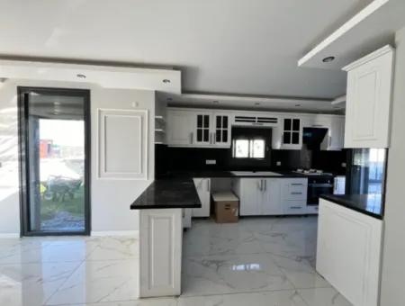 Fully Detached 3 In 1 Modern And Comfortable Duplex Villa In Akarca, Seferihisar