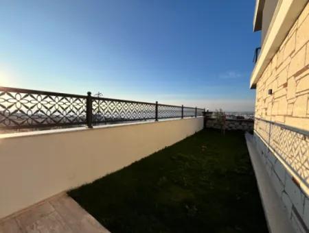 5 In 1, Brand New Villa With Detached Pool, Sea View, Large Garden And Beach In Akarca