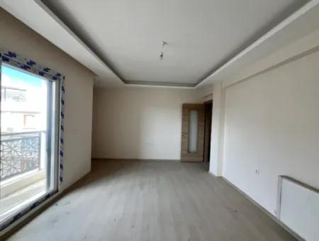 Behind Seferihisar Stadium, 2 1, Apartment For Sale With Separate Kitchen, Indoor Parking, 90 M² Usage Area!