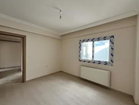 Behind Seferihisar Stadium, 2 1, Apartment For Sale With Separate Kitchen, Indoor Parking, 90 M² Usage Area!