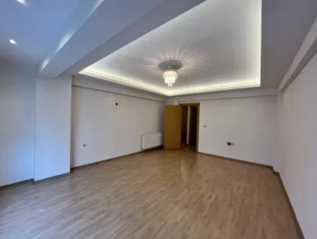 Comfortable 3 1 Apartment For Rent In Seferihisar Hidirlik Neighborhood