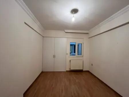 Comfortable 3 1 Apartment For Rent In Seferihisar Hidirlik Neighborhood