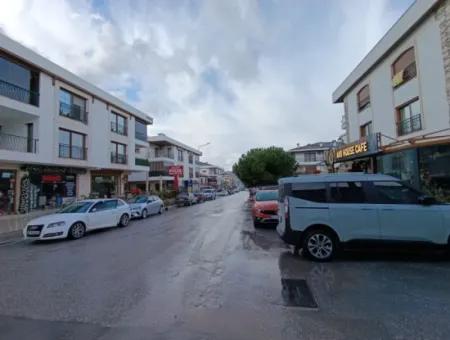 Duplex House In Güzelbahçe Yelki, Corner Location On Alaçatı Street!