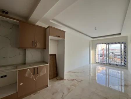 2 1 Modern And Spacious Apartment In Seferihisar Hidirlik District!