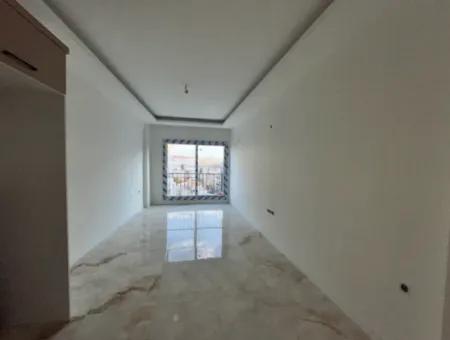 2 1 Modern And Spacious Apartment In Seferihisar Hidirlik District!