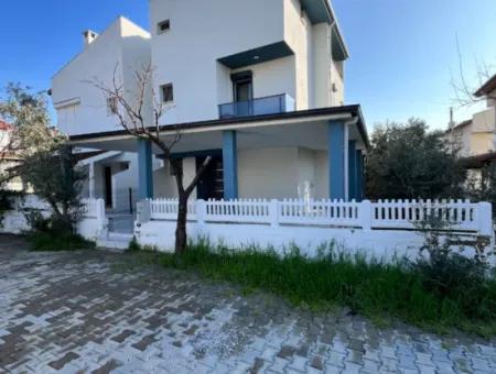 Fully Renovated Triplex Villa Within Walking Distance Of The Sea In Akarca, Seferihisar