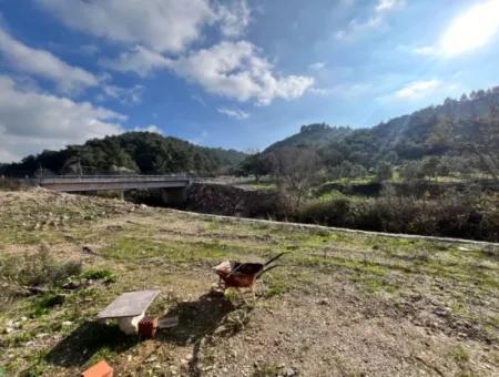 Stone House And Olive Grove In 1800 M² Plot In Seferihisar Kavakdere