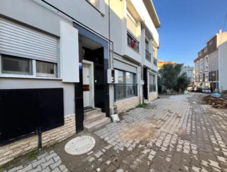 Land Zoned Near Mehmet İzdal Primary School In Seferihisar Hidirlik