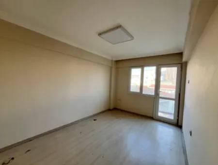 Large Apartment For Rent On The Main Street In The City Center Of Seferihisar!