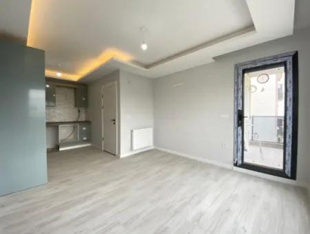 Spacious And Comfortable Apartment In Seferihisar Çolakibrahimbey Neighborhood