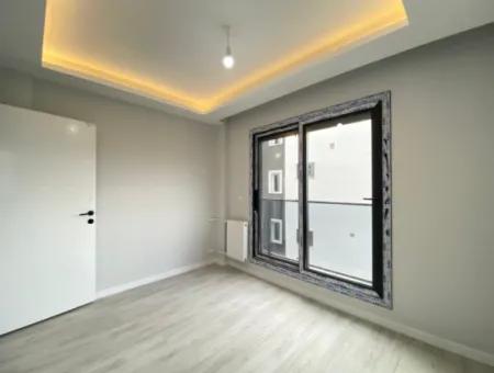 Spacious And Comfortable Apartment In Seferihisar Çolakibrahimbey Neighborhood