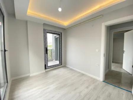 Spacious And Comfortable Apartment In Seferihisar Çolakibrahimbey Neighborhood