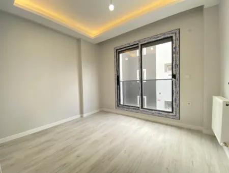 Spacious And Comfortable Apartment In Seferihisar Çolakibrahimbey Neighborhood