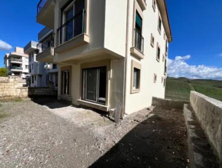 1 1 Apartment With Garden Near Luwi Bazaar In Çolakibrahimbey District!