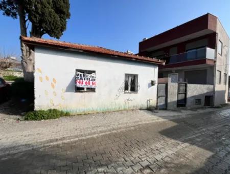 Peaceful Village House In Seferihisar Ulamış – A Life Intertwined With Nature