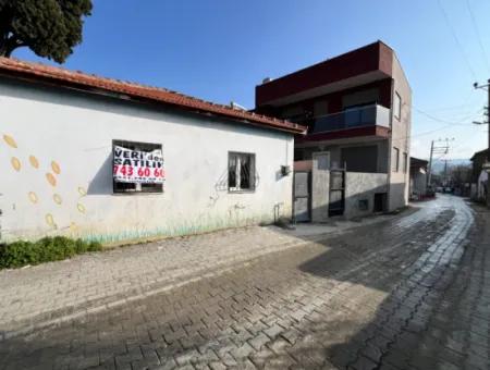 Peaceful Village House In Seferihisar Ulamış – A Life Intertwined With Nature