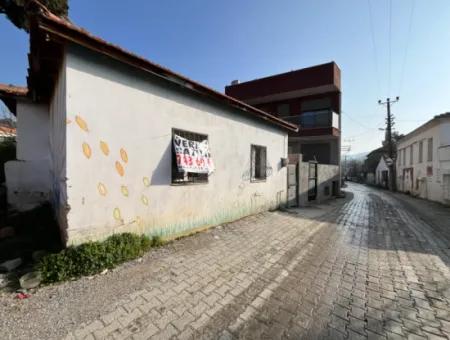 Peaceful Village House In Seferihisar Ulamış – A Life Intertwined With Nature