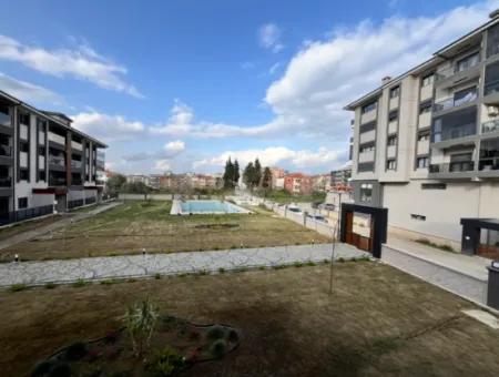 75M² Spacious Apartment With Pool Front, 2 In Korkmaz City Site, In Seferihisar Camikebir District!