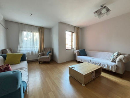 Furnished Apartment For Rent In Bucada With Renovated Natural Gas Combi Boiler Air Conditioning High Entrance Parking Problem