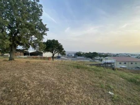 Land For Sale Near Seferihisar Main Street 2055 M2