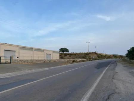 Land For Sale Near Seferihisar Main Street 2055 M2