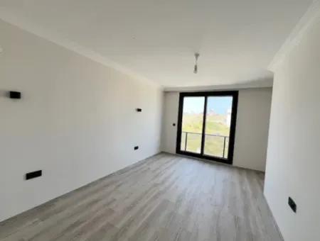 4 1 Brand New Villa With En-Suite Bathroom In Seferihisar Akarca