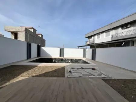 6 1 New Villa With Pool In Seferihisar Akarca