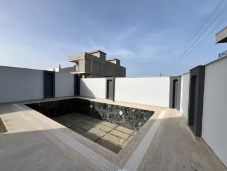 6 1 New Villa With Pool In Seferihisar Akarca