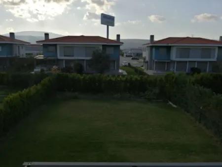 550M2 Luxury Duplex Villa With Garden In A Complex In Urla İçmeler