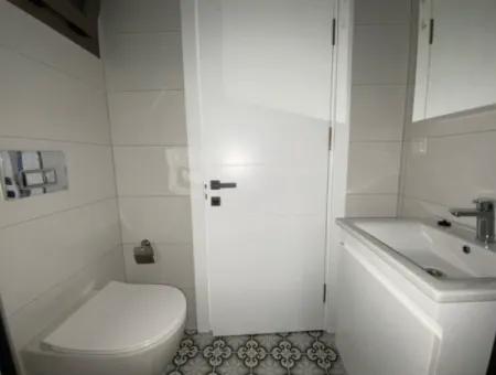 2 1 Apartment For Sale With En-Suite Bathroom In Seferihisar Hidirlik Neighborhood